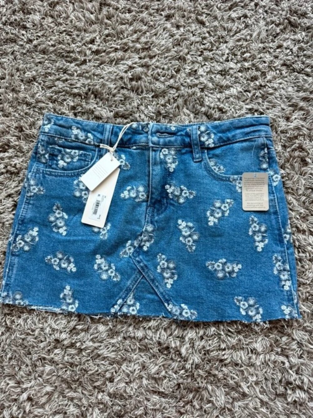 Altar'd State Floral Embroidered Denim Mini Skirt Blue – Size S (New with Tags)